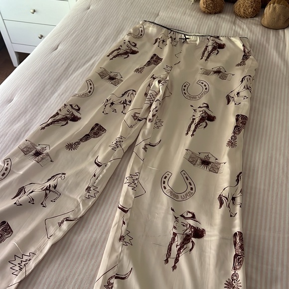 Bailey and Rose Western Silk Pants - Picture 3 of 6